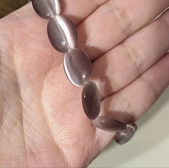 Light Purple Glass Beaded Stretchy Bracelet New! - Picture 3 of 4